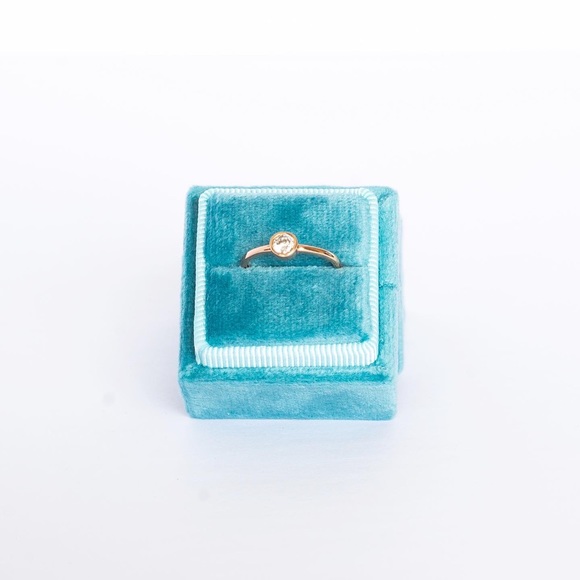 Banana Republic Delicate Stone Stackable Rings - Picture 2 of 4